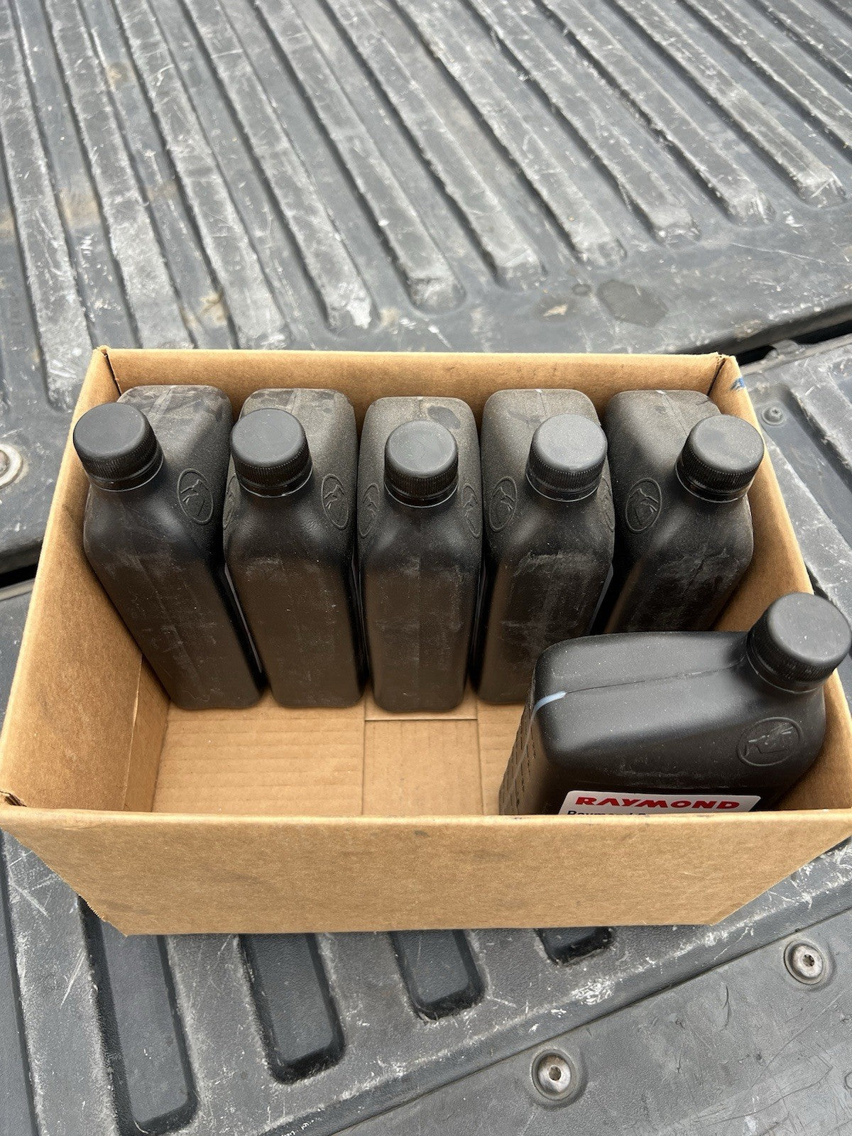 (QTY 6) Raymond Forklift 10W-30 Engine Oil