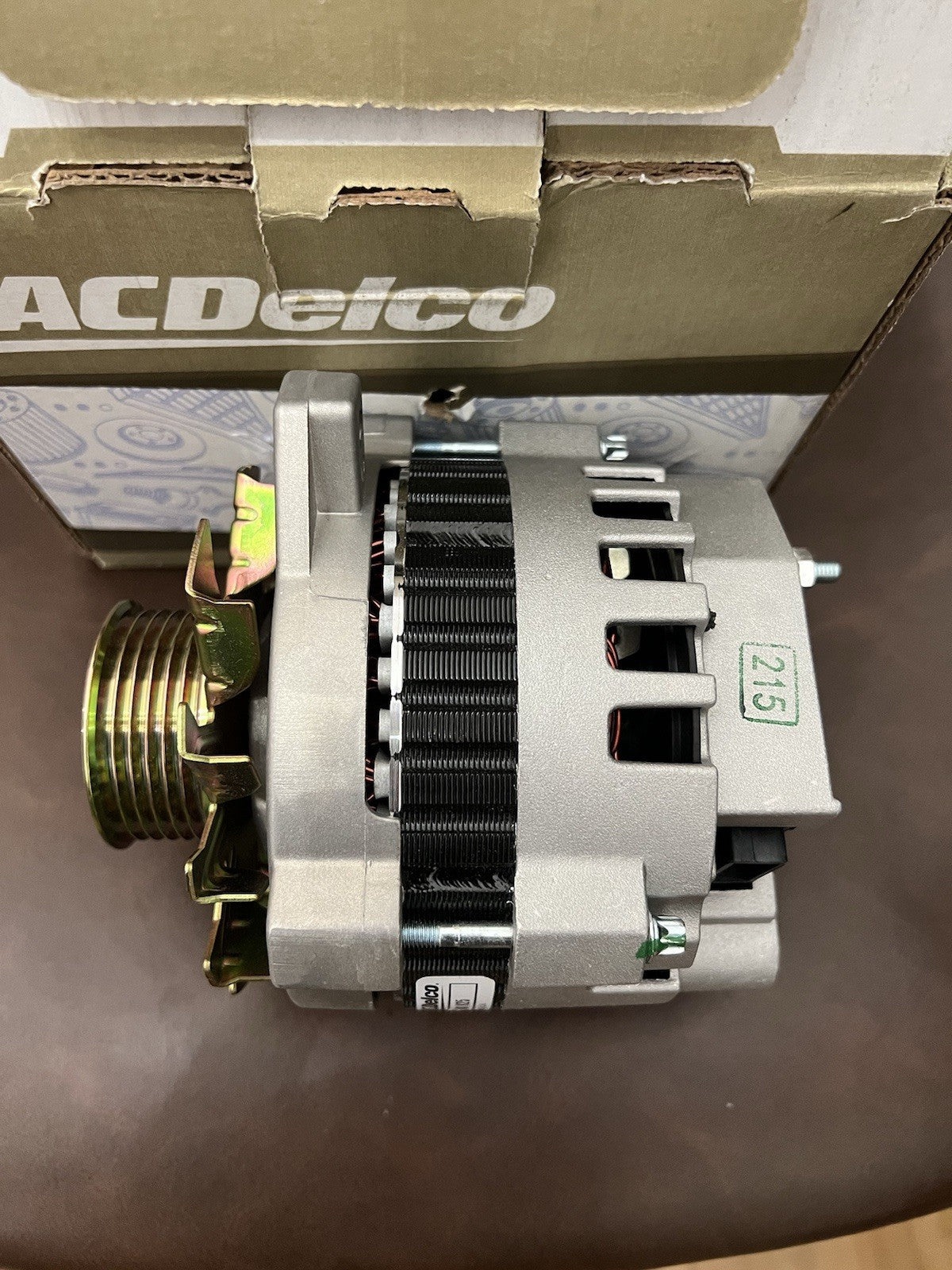 NEW ACDelco Alternator 335-1040 88877250 GM