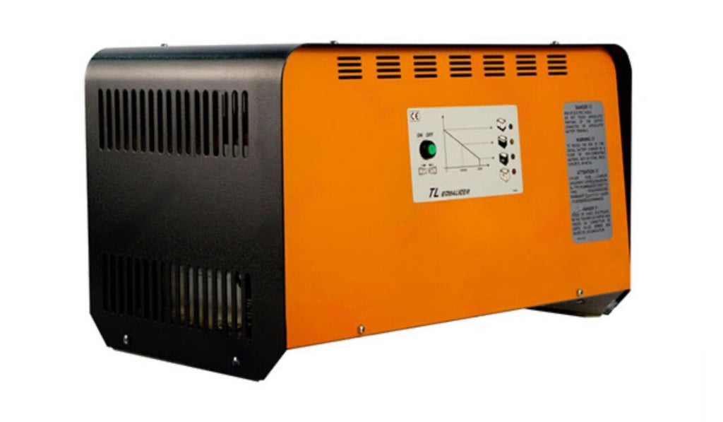BATTERY CHARGER (1 PHASE 24V 50A PLUGIN) | 19.7 x 11.8 x 11.8 | 30-025