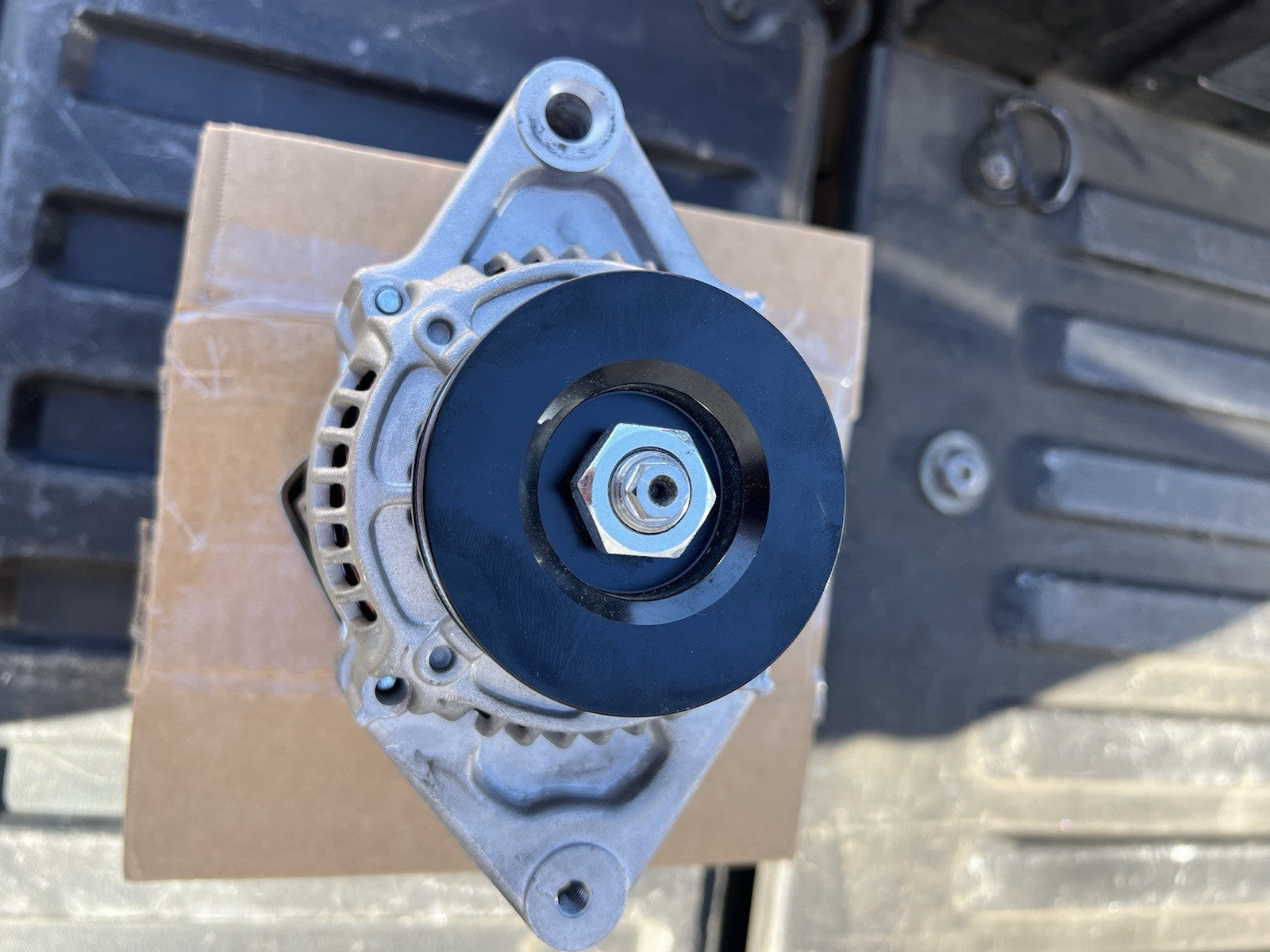 Toyota Forklift 27060-UB050, ALTERNATOR - (4Y) Fits 7 & 8 SERIES
